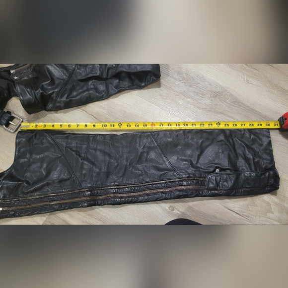 Women's Harley-Davidson Deluxe II Leather Chap - Picture 3 of 4